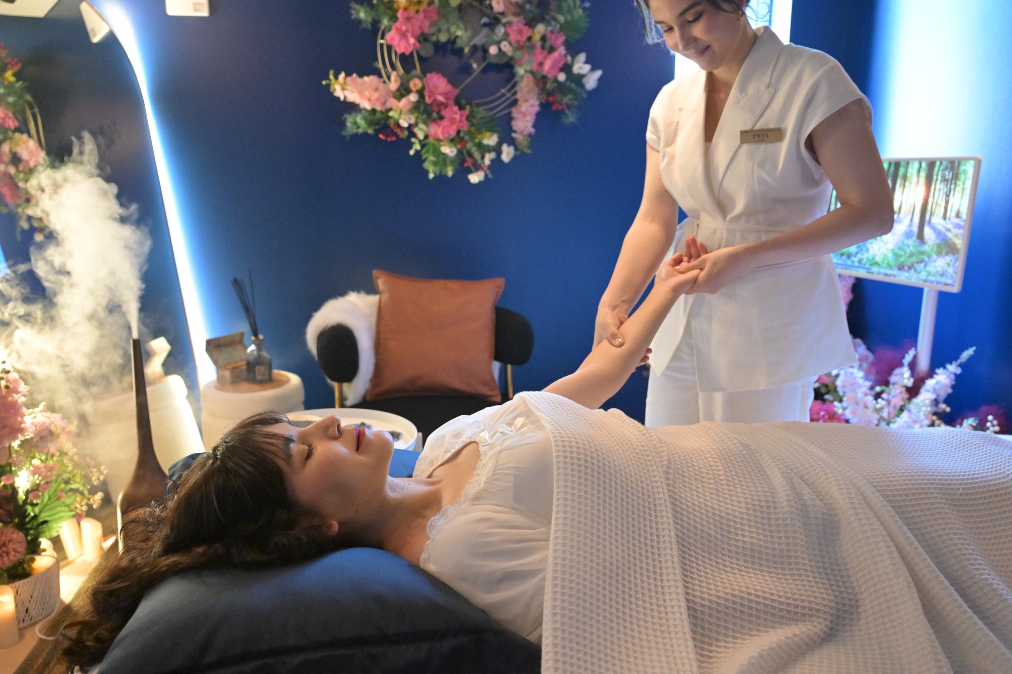 CLICK HERE TO SEE COURSES (TWO PEOPLE AVAILABILITIES)